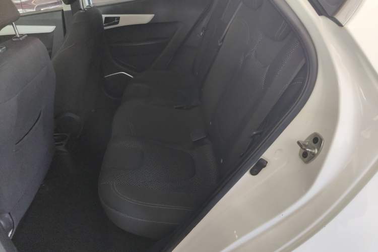 Used JAC Refine S2 2015 1.5L Manual Luxury Model