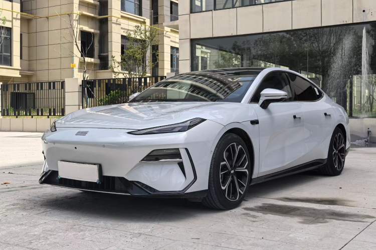 Used Geely Galaxy E8 2025 700 km Long-Range Intelligent Driving Version