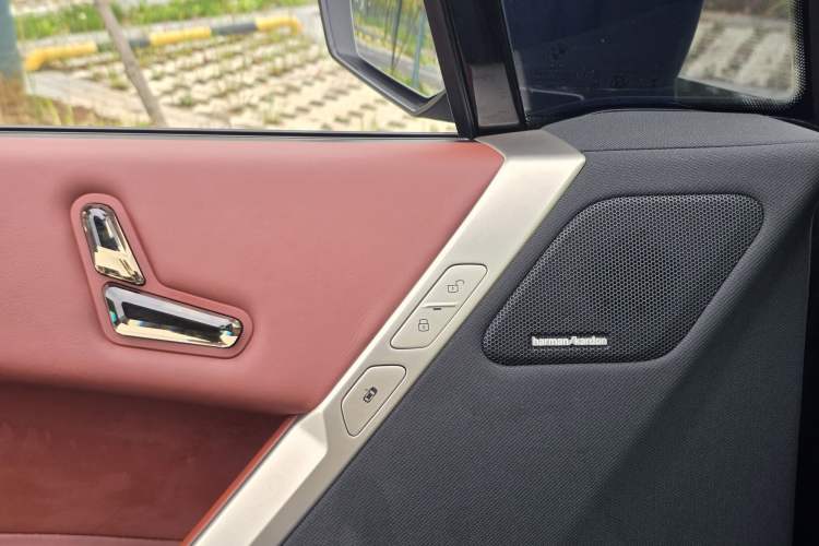 Used BMW iX 2022 xDrive50 Interior 1