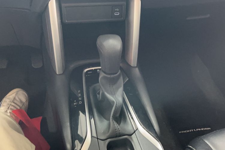 Used Toyota FRONTLANDER 2023 2.0L CVT Leading Edition Gear Lever