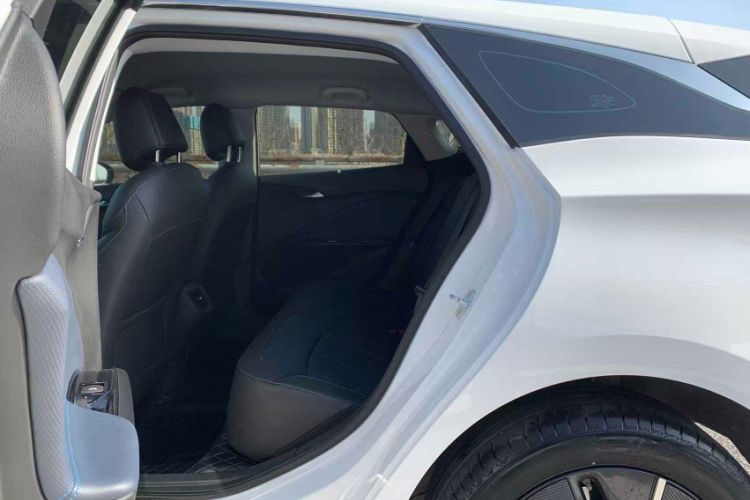 Used Buick Velite 6 2023 430km Range Commuter Version Interior 2