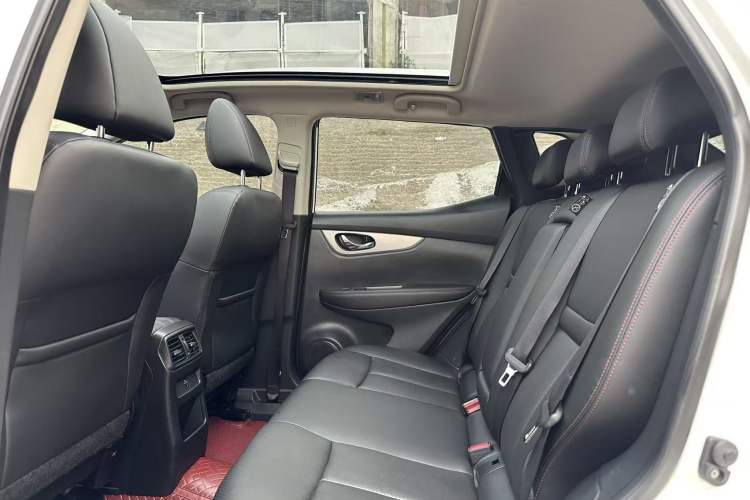 Used Nissan Qashqai 2022 2.0L CVT XV Premier Luxury Edition Interior 6