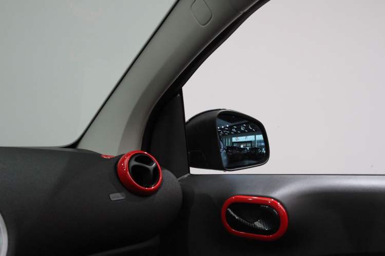 Used smart fortwo 2018 1.0L 52kW Convertible Passion Edition China V Standard
