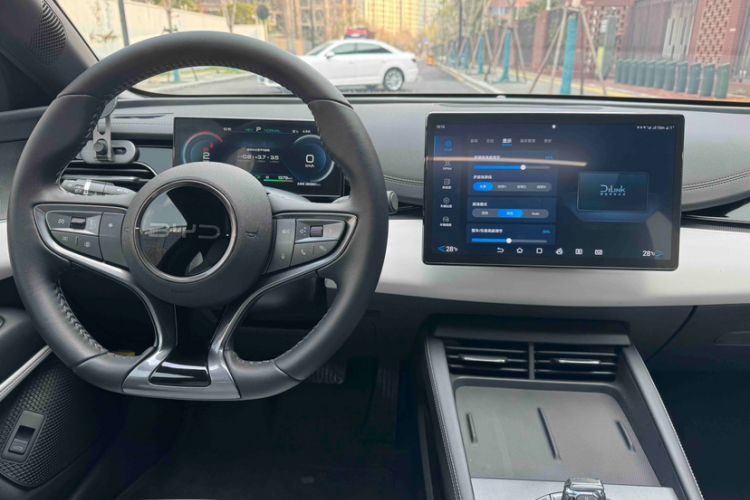 Used BYD Seal 06 New Energy 2024 DM-i 120KM Prestige Model
