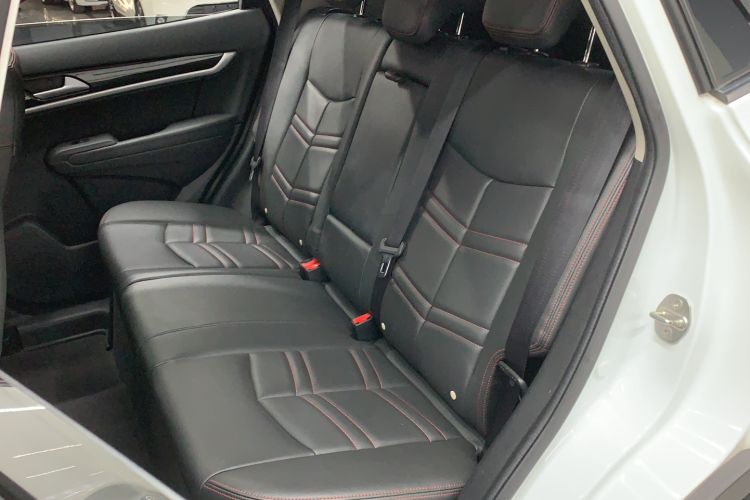 Used Dongfeng Aeolus AX7 2016 2.0L Automatic Zhiyi Trim
