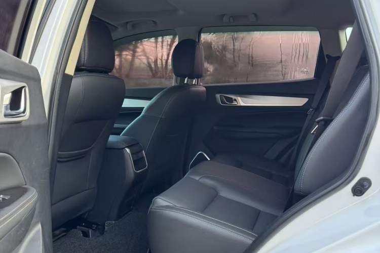 Used Geely Auto Vision X6 2018 1.8L Manual 4G Connect Luxury Edition
