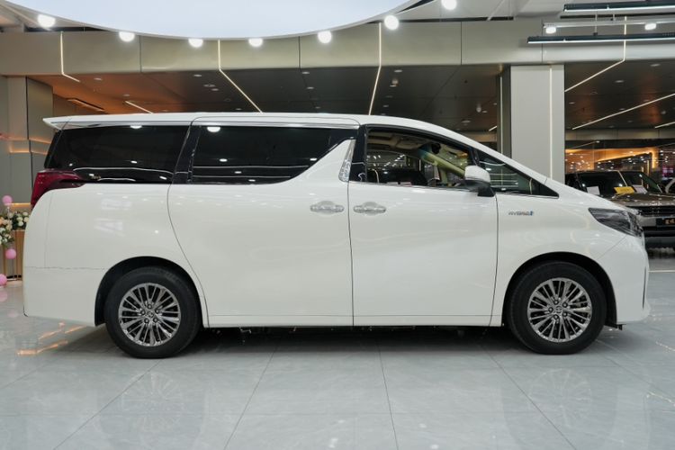 Used Toyota Alphard 2020 Dual-Engine 2.5L Luxury Edition

