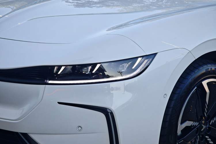 Used VOYAH PASSION 2023 Four-Wheel Drive Standard Edition
