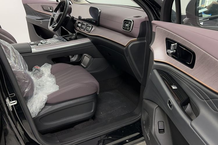 Used Chery Tiggo 9 C-DM 2025 1.5T 106KM Enjoy Edition 5 Seats Lithium Iron Phosphate Interior 1