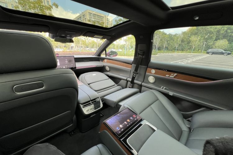 Used Hima Stelato S9 2024 All-Electric Max Rear-Drive Long-Range Version