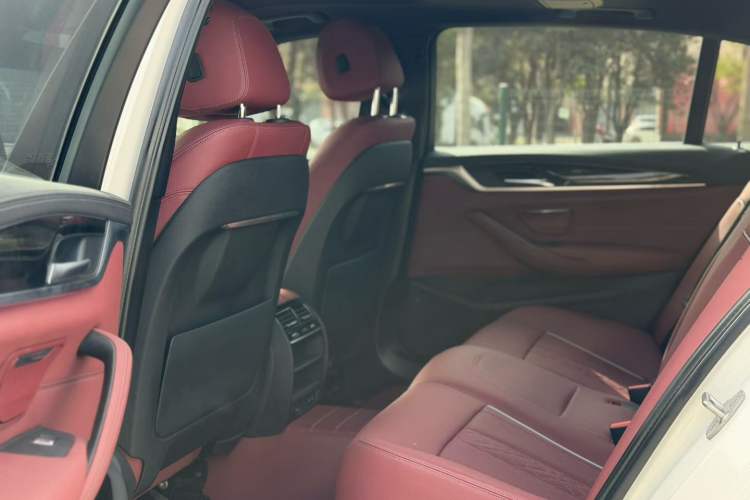 Used BMW 5 Series 2022 Restyled 525Li M Sport Package Interior 3