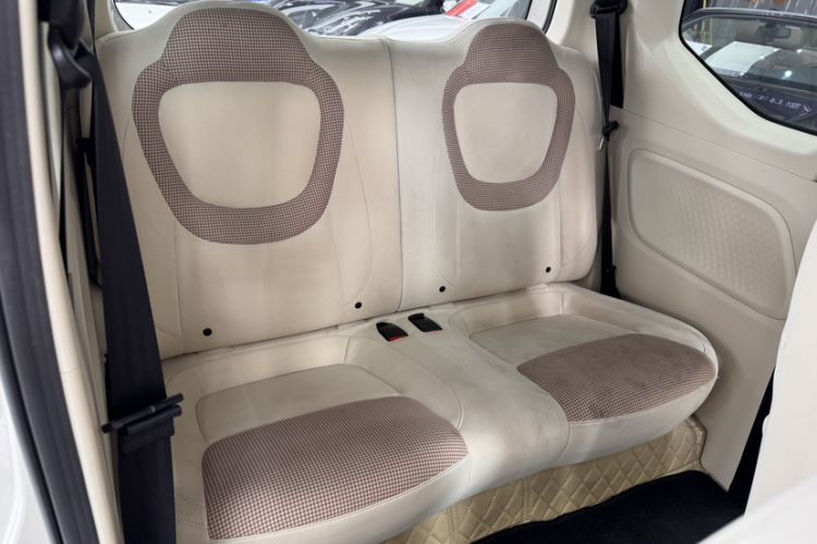 Used Wuling Hongguang MINIEV 2024 3rd Generation 215km Youth Edition Interior 5