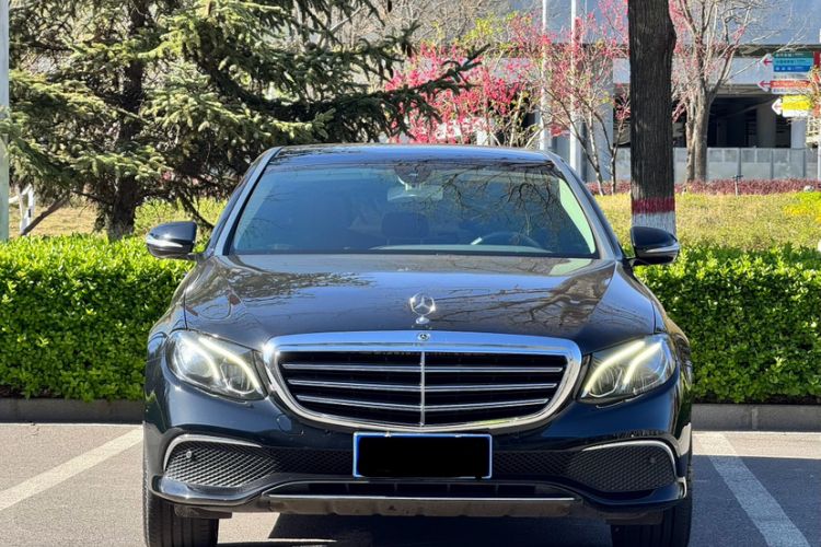 Used Mercedes-Benz E-Class 2019 E 260 L Exterior 1