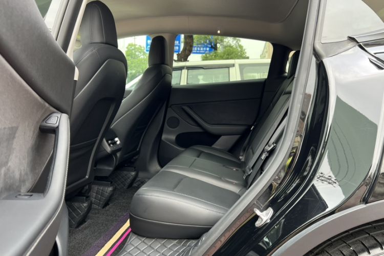 Used Tesla Model Y 2021 Standard Range Rear-Wheel Drive Version
