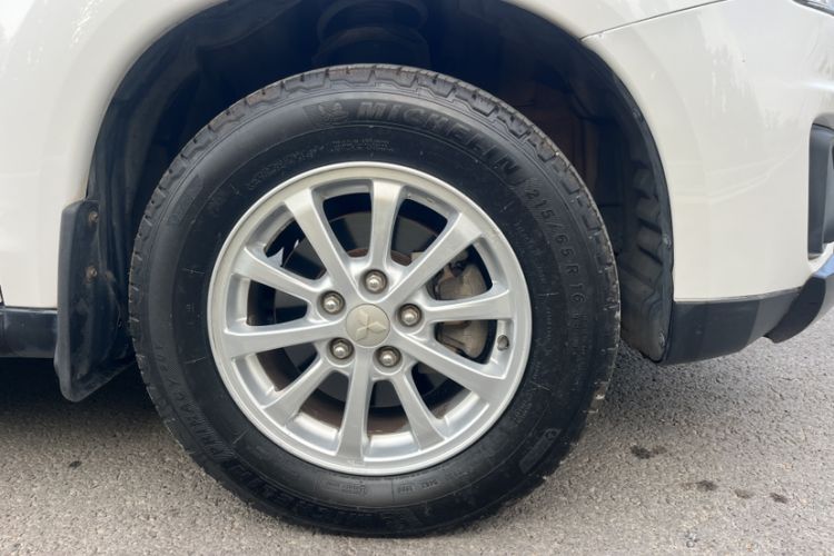 Used Mitsubishi ASX 2013 2.0L Manual Two-Wheel Drive Comfort Edition Exterior 3