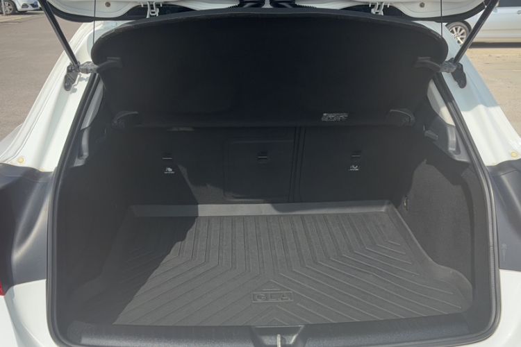 Used Mercedes-Benz GLA 2016 GLA 200 Fashion Model Trunk