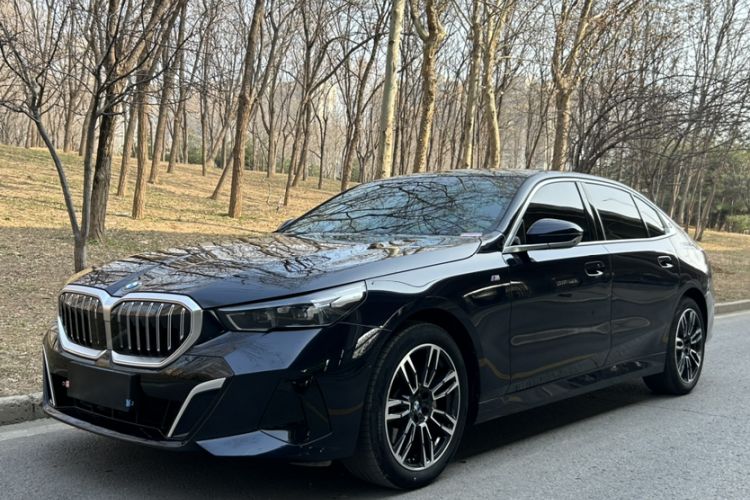 Used BMW 5 Series 2024 530Li Leading Model M Sport Package