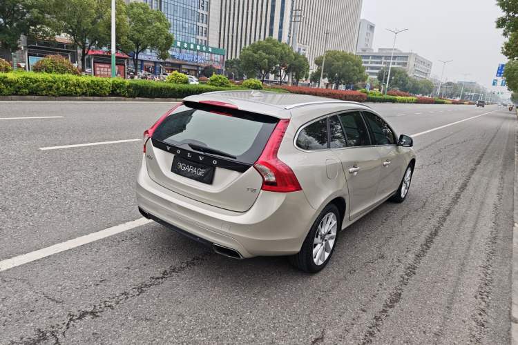 Used Volvo V60 2016 T5 Zhiyi Edition