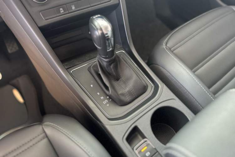 Used Volkswagen Touran 2021 Volkswagen Touran L 280TSI DSG Style Edition 7 Seats
