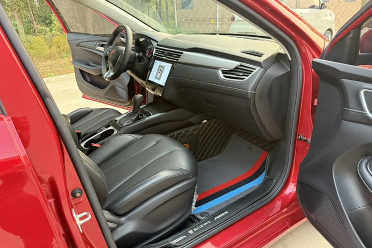 Used Roewe i5 2019 1.5L Automatic 4G Connected Langhao Edition
