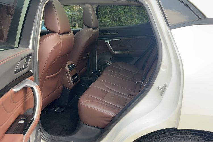 Used Wey VV5 2017 2.0T Ultra-Luxury Version
