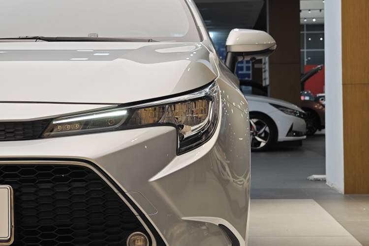 Used Toyota Levin 2021 185T CVT Luxury Edition
