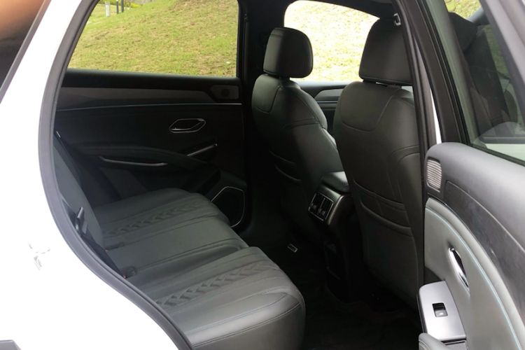 Used BYD Song L DM-i 2025 Intelligent Driving Version 160 km Beyond-Range Type Exterior 10