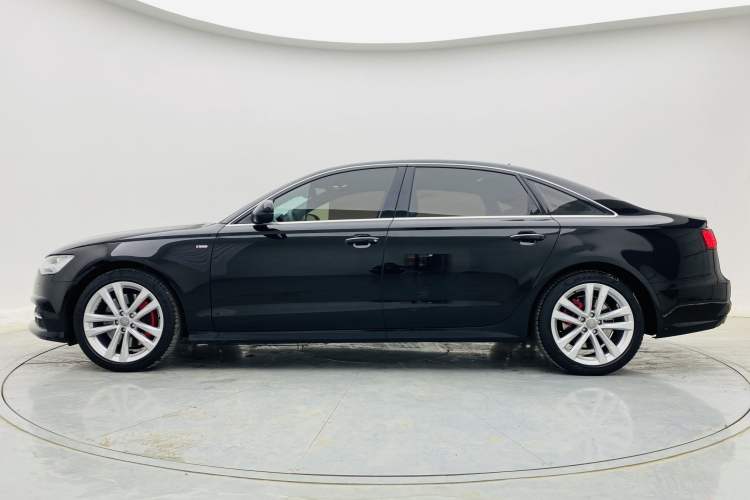Used Audi A6L 2018 30th Anniversary Edition 45 TFSI quattro Sport model
