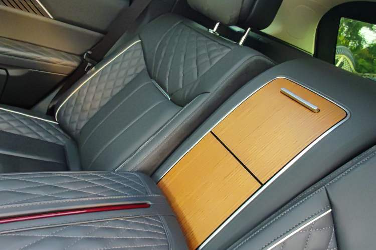 Used Hongqi E-HS9 2022 660 km Range Flagship Edition Four Seats