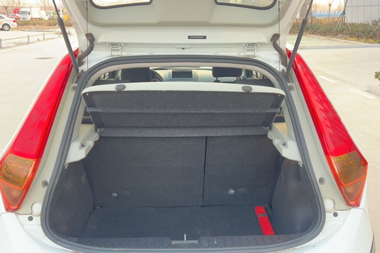 Used MG 3SW 2015 1.5L AMT Elite Model
