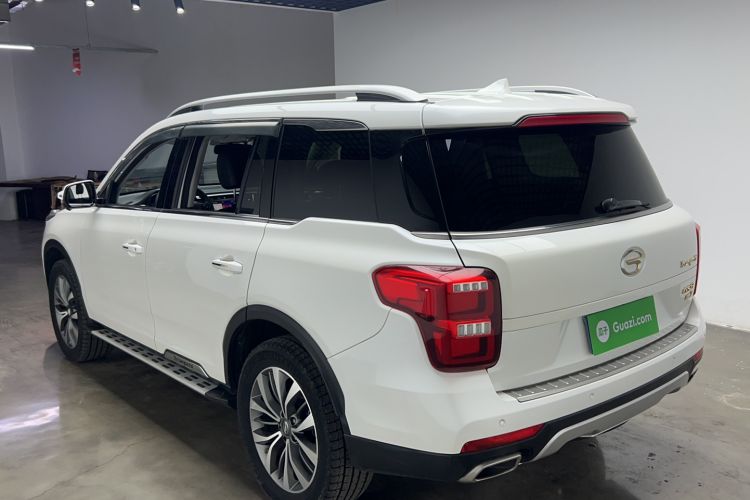 Used GAC Trumpchi GS8 2017 320T Two-Wheel Drive Luxury Smart Connectivity Version (7 Seats) Exterior 4