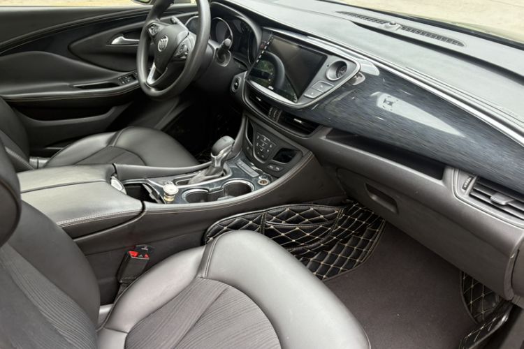 Used Buick Envision 2017 20T Two-Wheel Drive Leading Version Interior 8