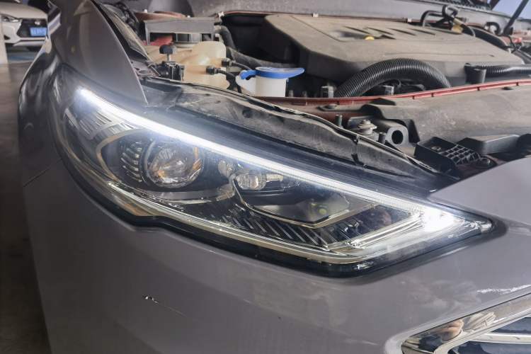 Used Ford Mondeo 2017 EcoBoost 180 Luxury Model
