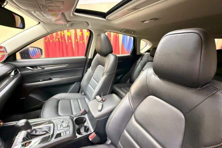 Used Mazda CX-5 2020 2.5L Automatic 4x4 Flagship Edition Interior 13