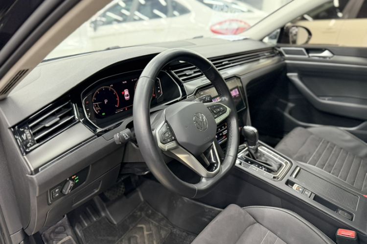 Used Volkswagen Magotan 2020 330TSI DSG Luxury Edition
