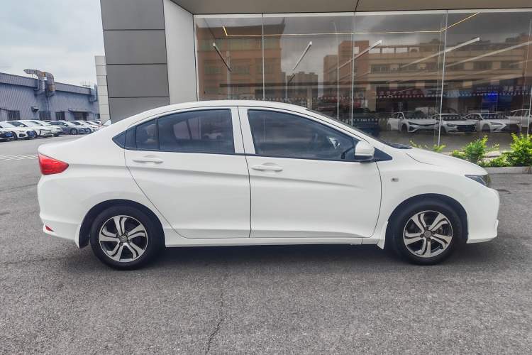 Used Honda City 2015 1.5L CVT Comfort Version Exterior 6