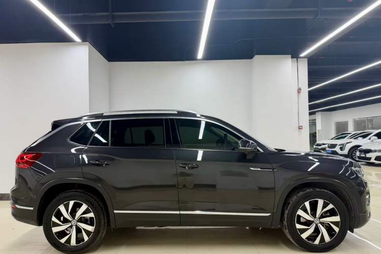 Used Volkswagen Tayron 2020 330TSI Two-Wheel Drive Luxury Smart Connectivity Version
