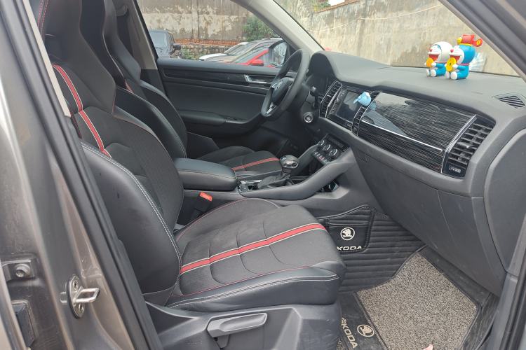 Used Skoda Kodiaq GT 2019 TSI330 Two-Wheel Drive Comfort Edition China V Standard Interior 9