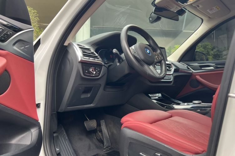 Used BMW iX3 2023 Leading Model Interior 1