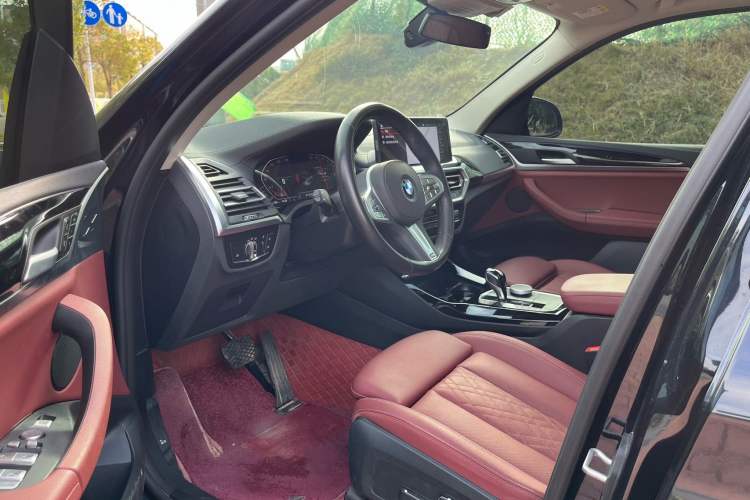 Used BMW X3 2023 xDrive25i M Sport Package Interior 2