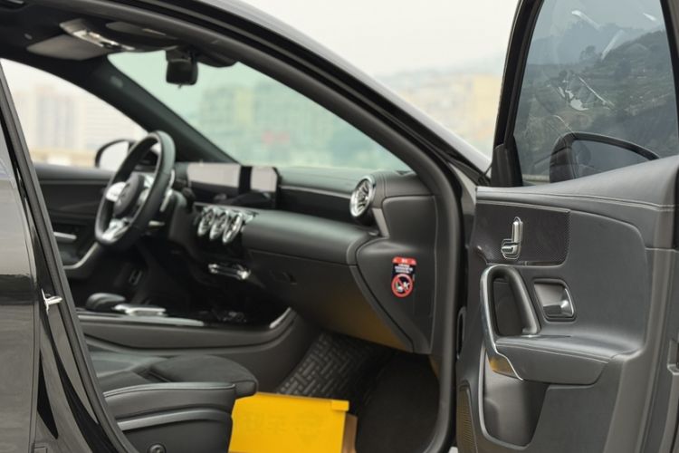 Used Mercedes-Benz A-Class 2022 A 200 L Sport Sedan Fashion Model
