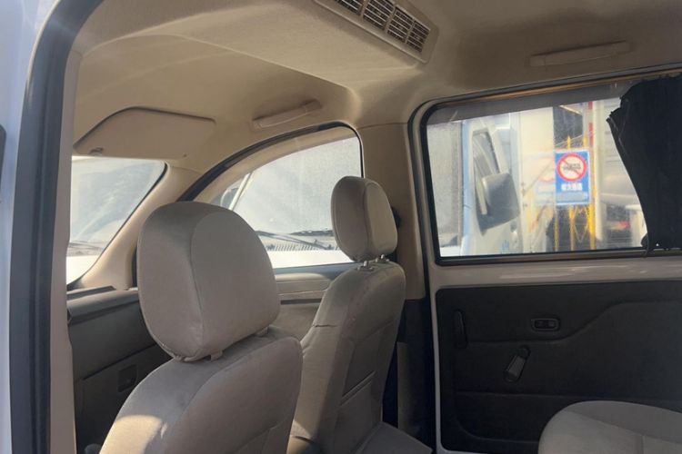 Used Wuling Rongguang V 2016 1.5L Standard Version