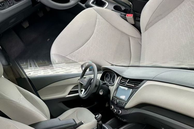 Used Chevrolet Sail 2015 Sail 3 1.5L Manual with Ideal Sunroof Edition