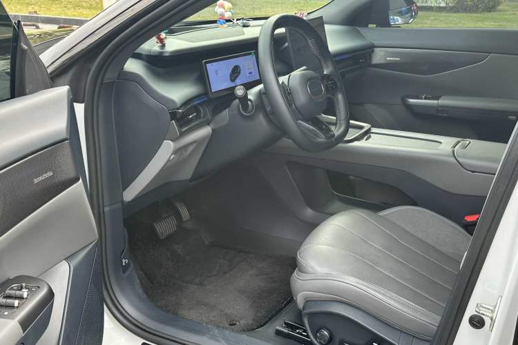 Used Lynk & Co 07 2024 EM-P 126 Long-Range Ultra