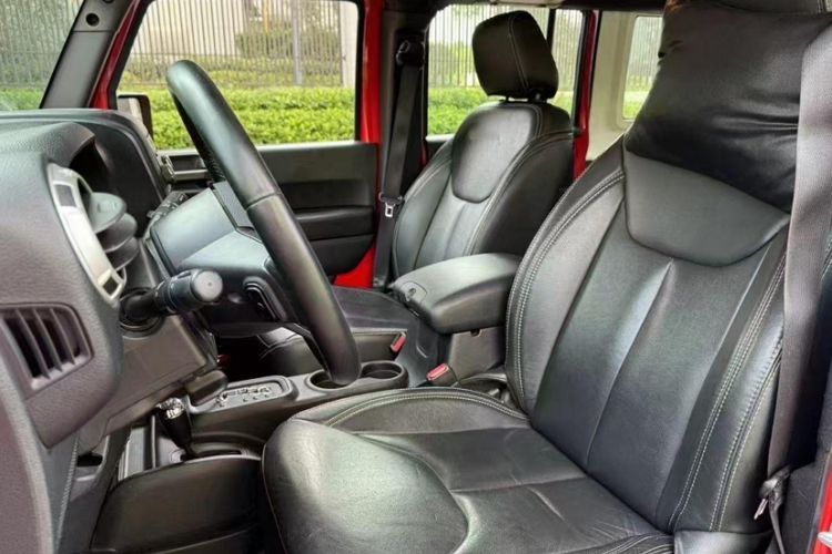 Used Jeep Wrangler 2017 3.0L Sahara Four-Door Comfort Edition