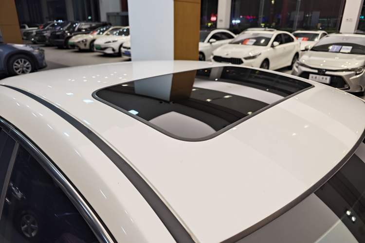 Used Honda Civic 2019 220TURBO CVT Dynamic Edition China VI Roof