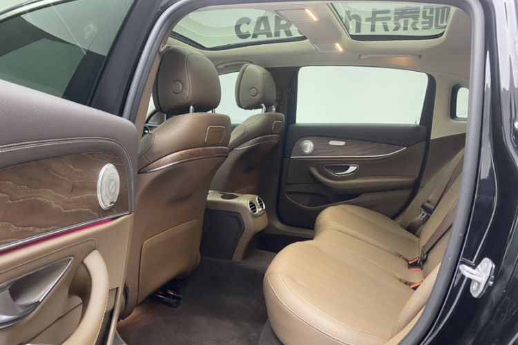 Used Mercedes-Benz E-Class 2020 Facelift E 300 L Stylish Edition Interior 3