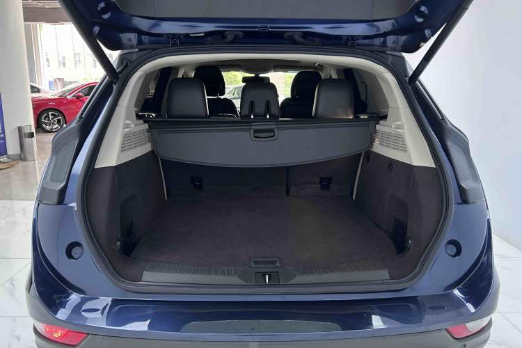 Used Lincoln MKC 2017 2.0T Four-Wheel Drive Zunya Edition Trunk