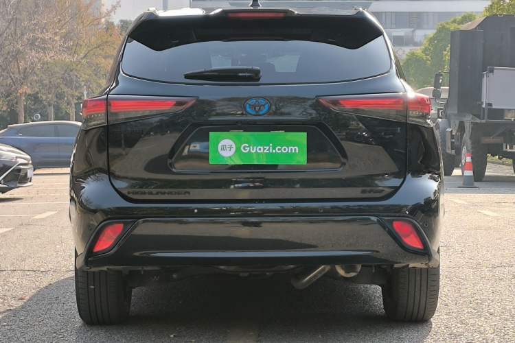 Used Toyota Highlander 2023 2.5L Smart Electric Hybrid Dual-Engine 4x4 Knight Edition 7 Seats