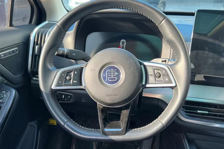 Used BYD Tang 2019 2.0T Automatic SmartConnect Luxury 7-Seater China VI Standard